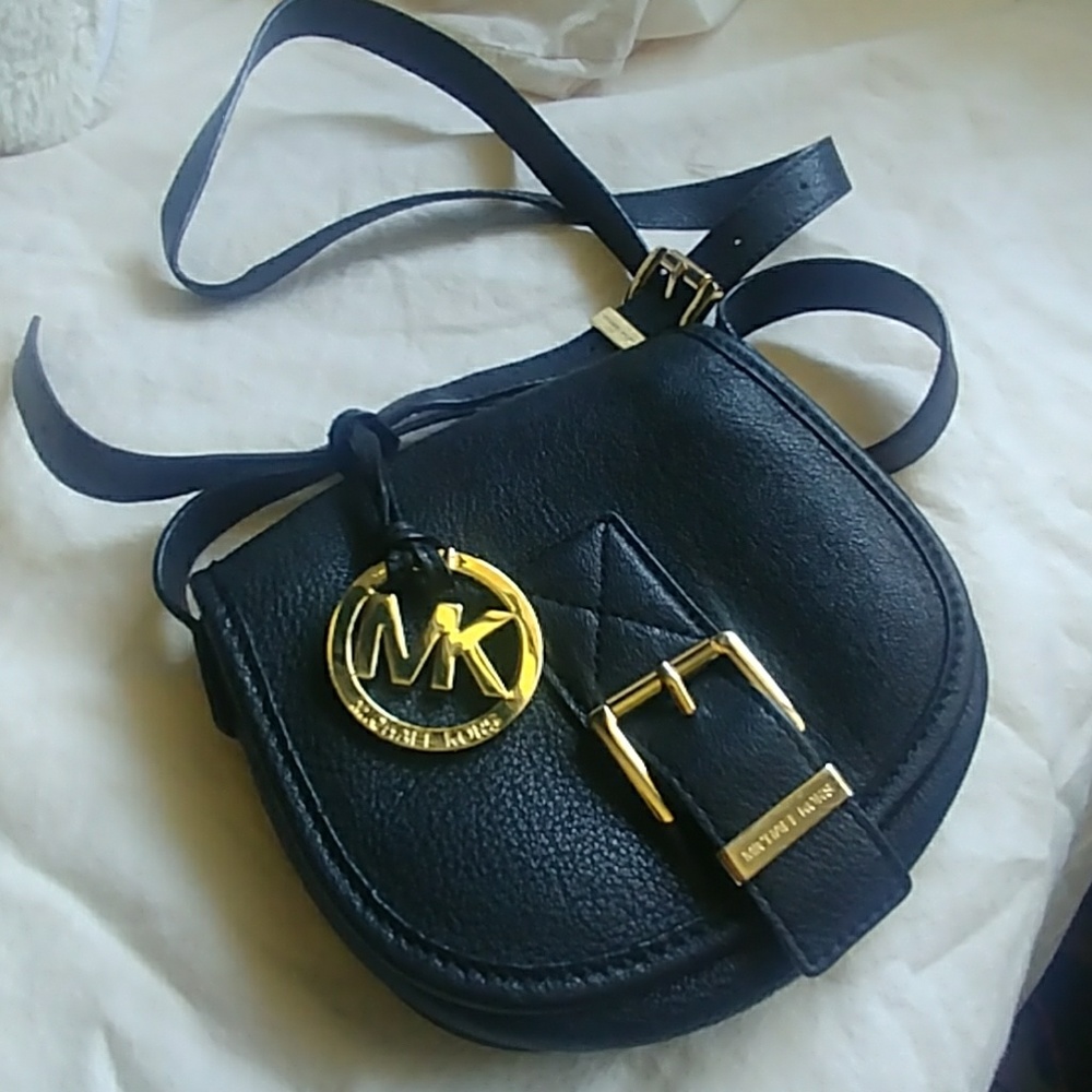 Black Michael Kors bag